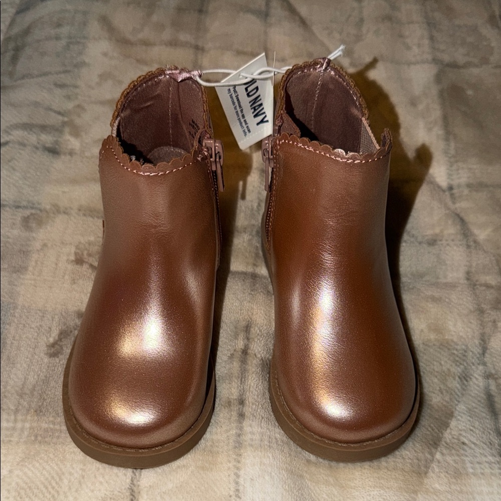 Old Navy Metallic Brown Kids Boots